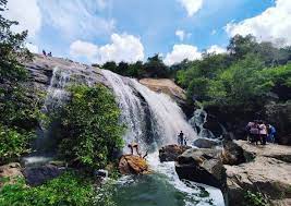 THOTTIKALLU FALLS